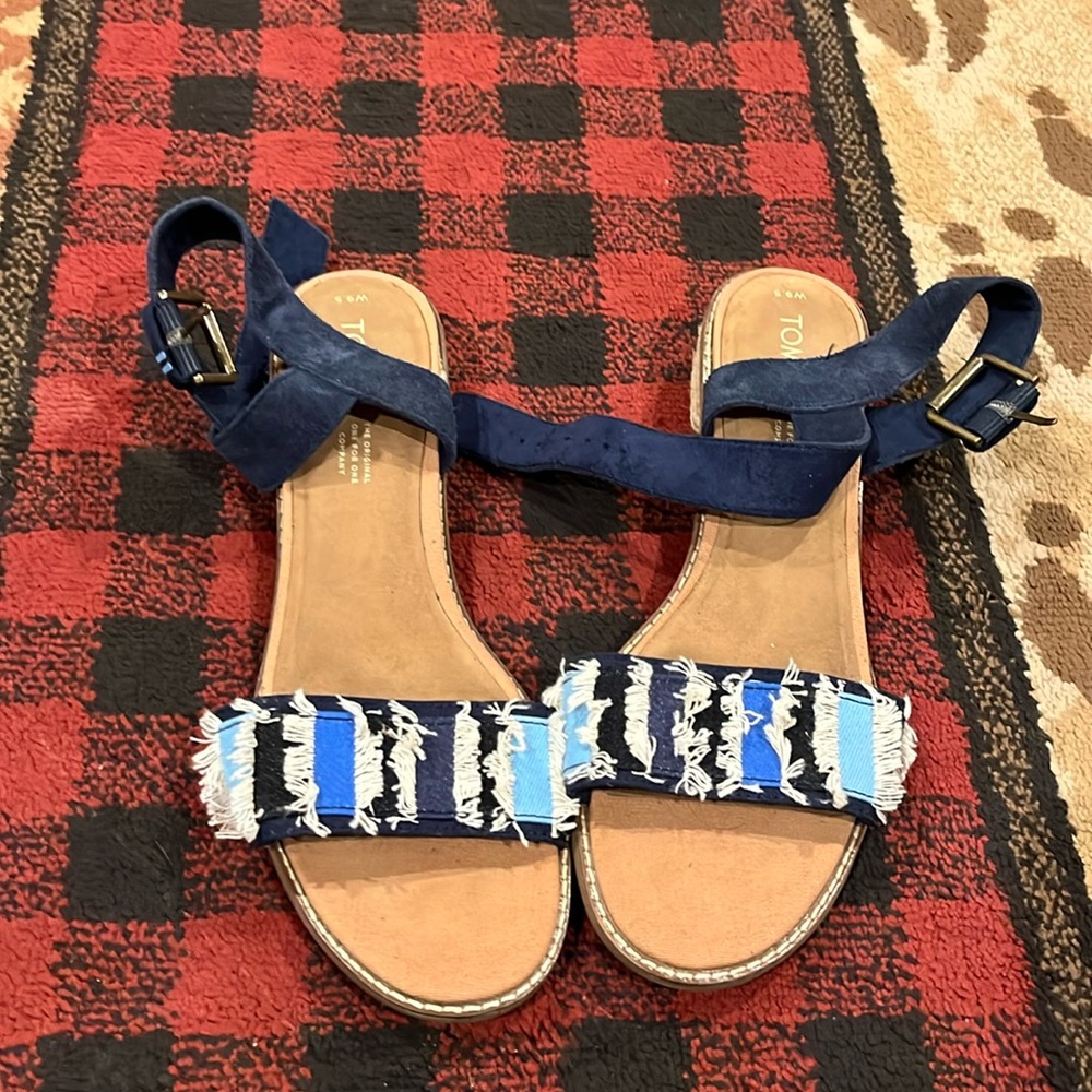 Womens Toms sandals